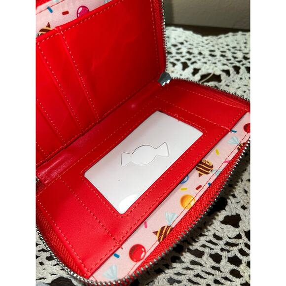 Loungefly Disney Winnie the Pooh Donuts Allover Print Mini Backpack Wallet - Picture 9 of 9